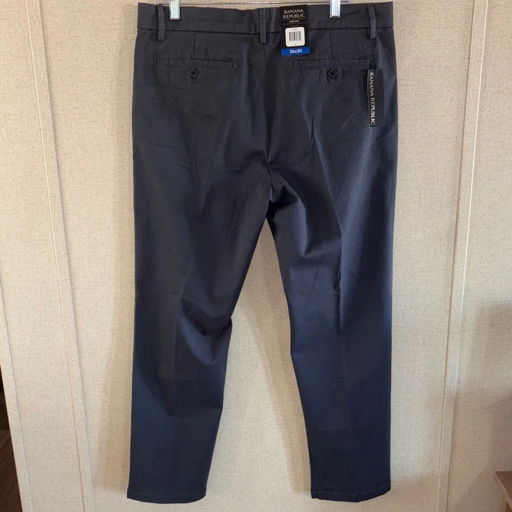 Banana Republic Mens Chino Pants 36x30 Gray NWT Preppy Business Casual Office